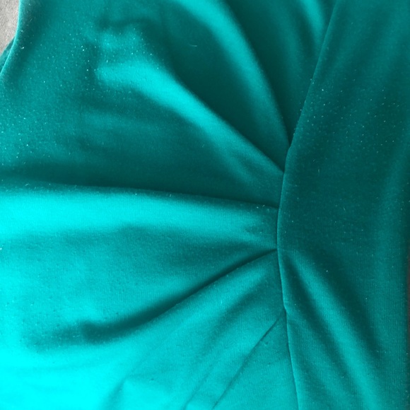 Sophisticated green dress - Picture 4 of 5